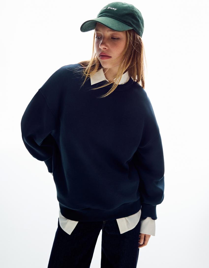 Sweatshirt oversize com bolsos-Marinho