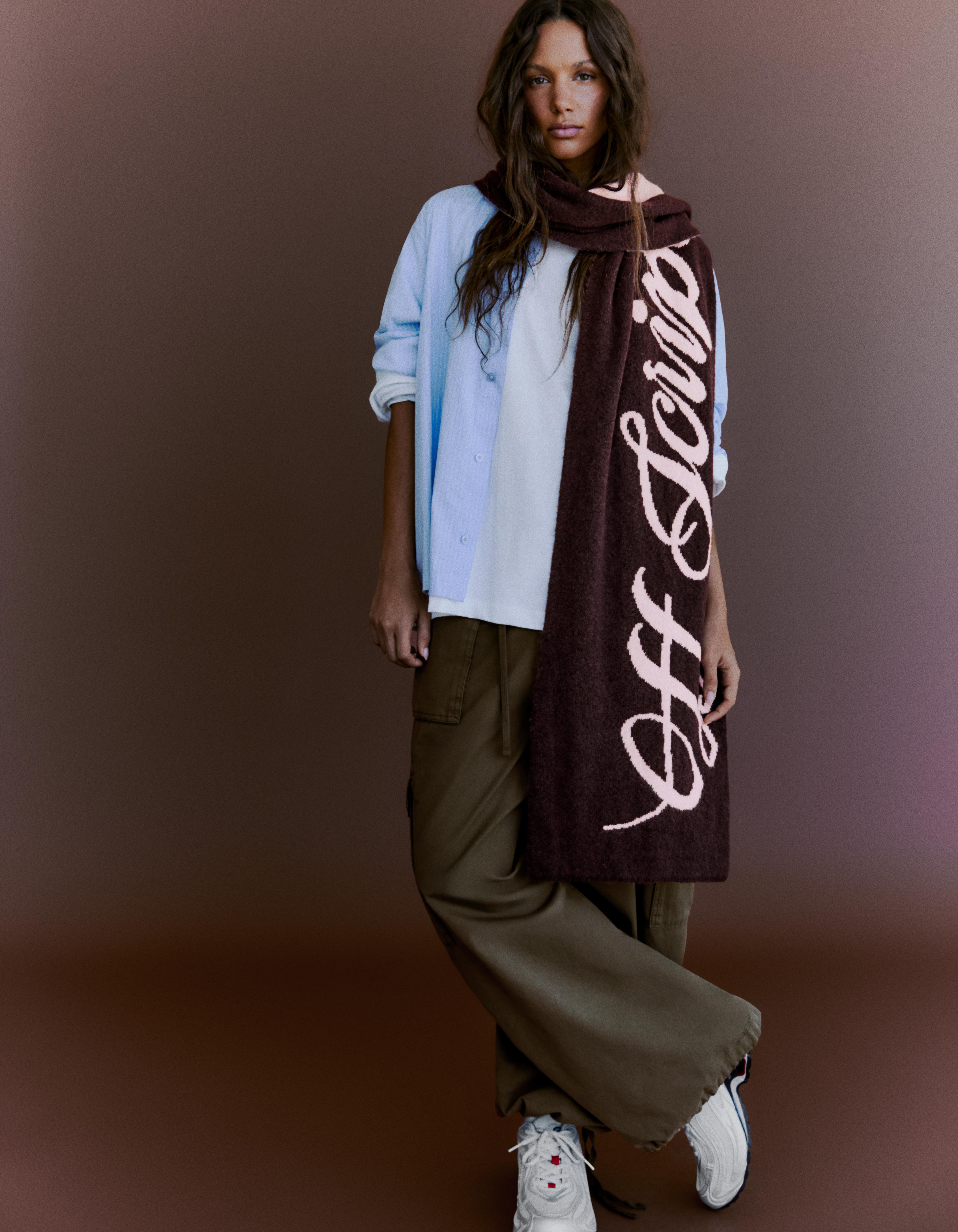 Graphic scarf — Burgundy