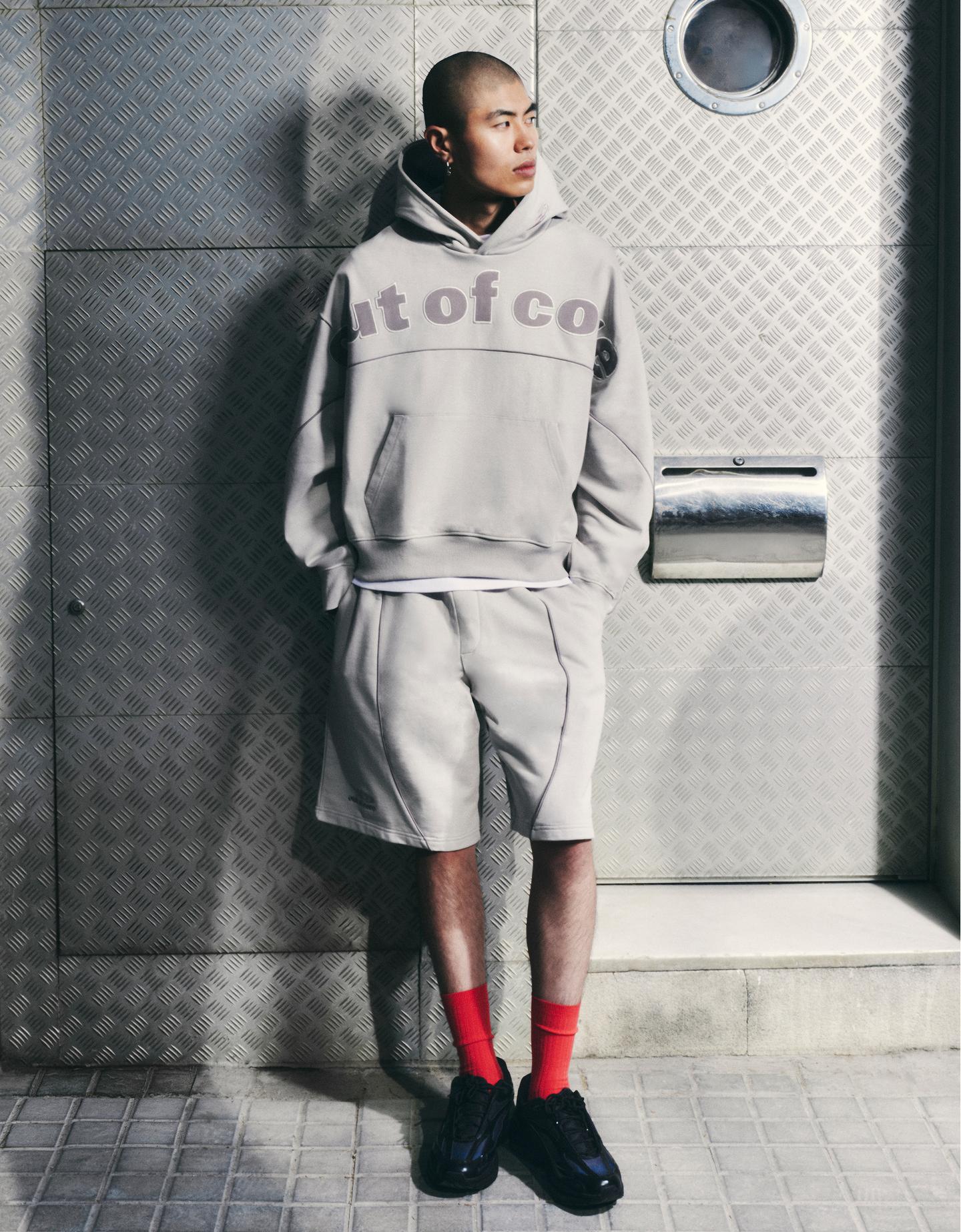 Bershka bermudy dresowe out of core popielaty