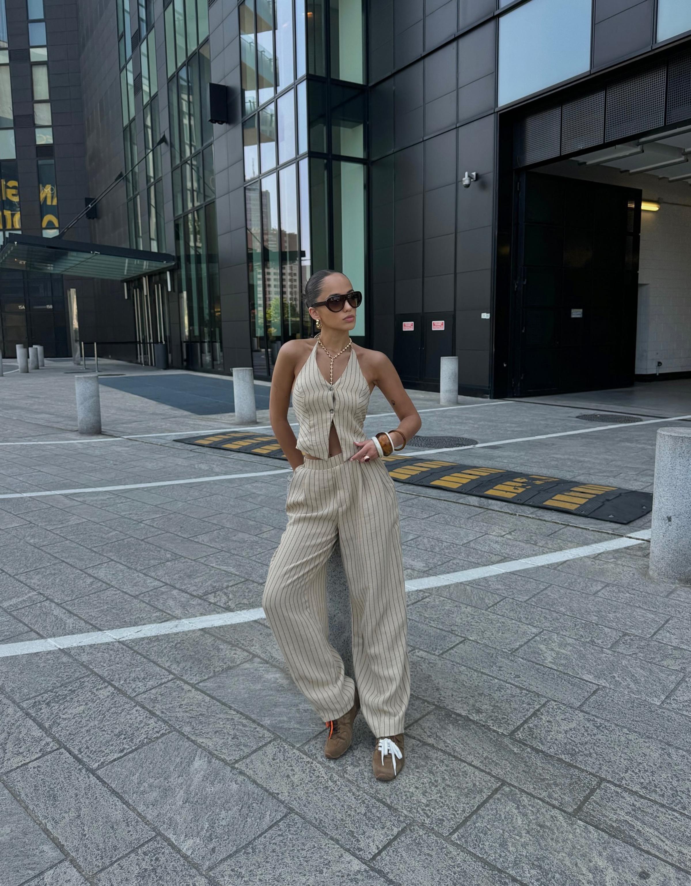 Bershka Balloon-Fit-Hose Mit Bundfalten Und Leinen Damen L Camel