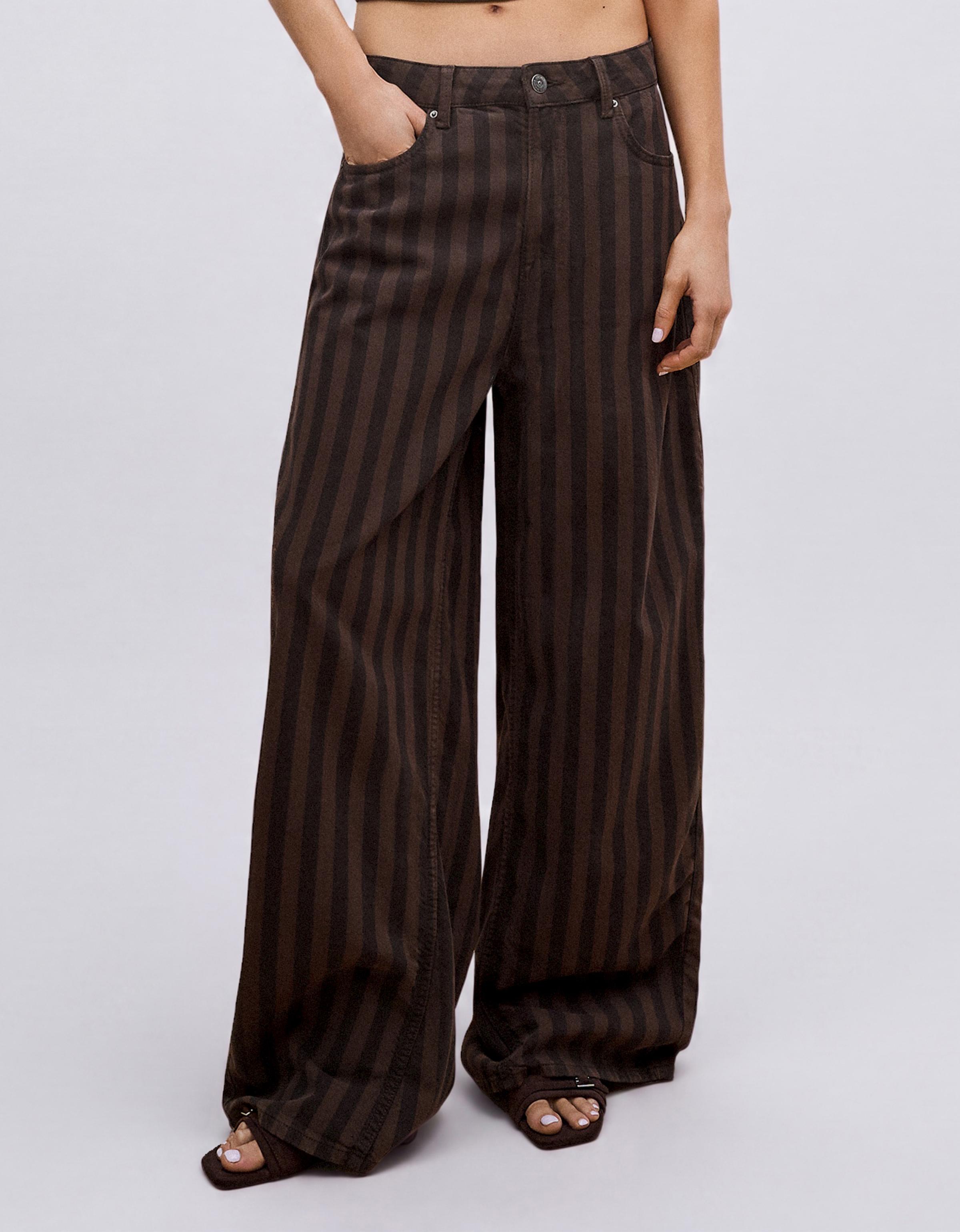 Stripe barrel trousers — Brown