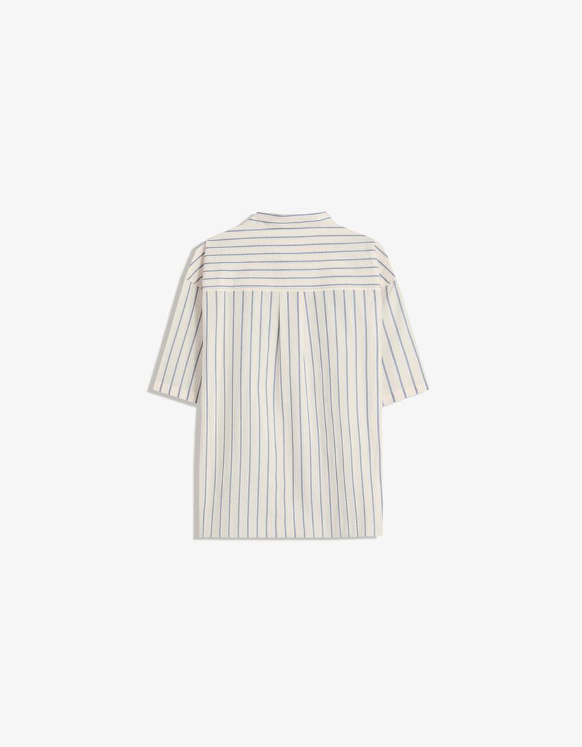 Camisa de manga curta oversize com estampado-Gelo-6
