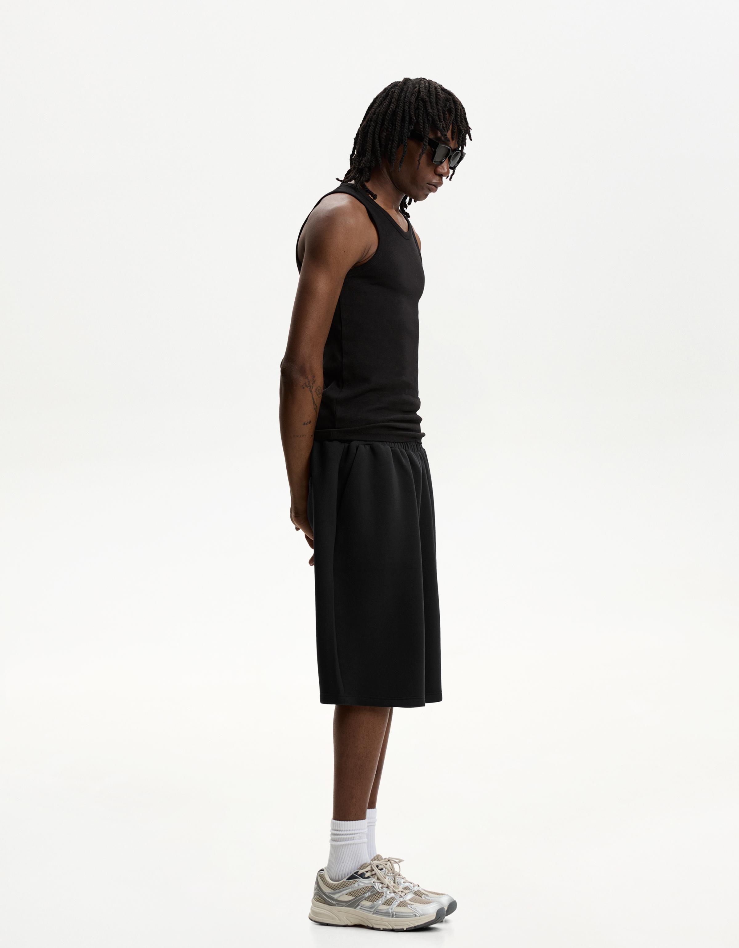 Bershka Oversize-Bermudashorts Aus Neopren Herren M Schwarz