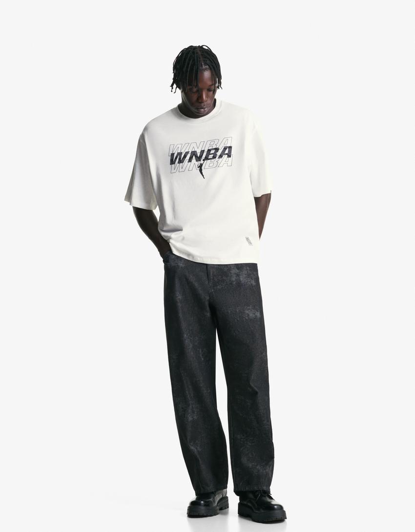 T-shirt WNBA manga curta com filtro digital-Gelo