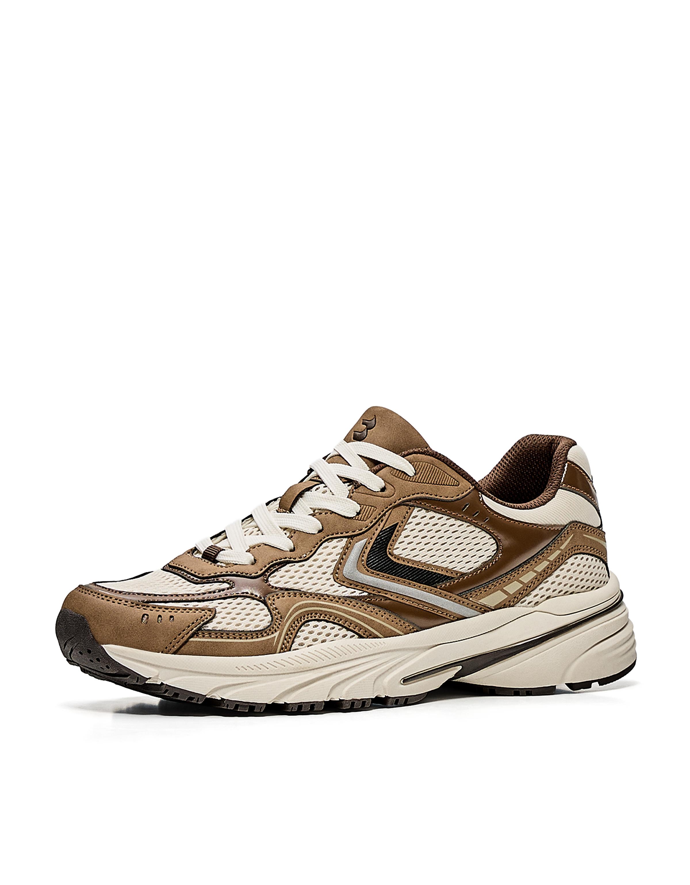 MULTI-PIECE TRAINERS — Multicolored