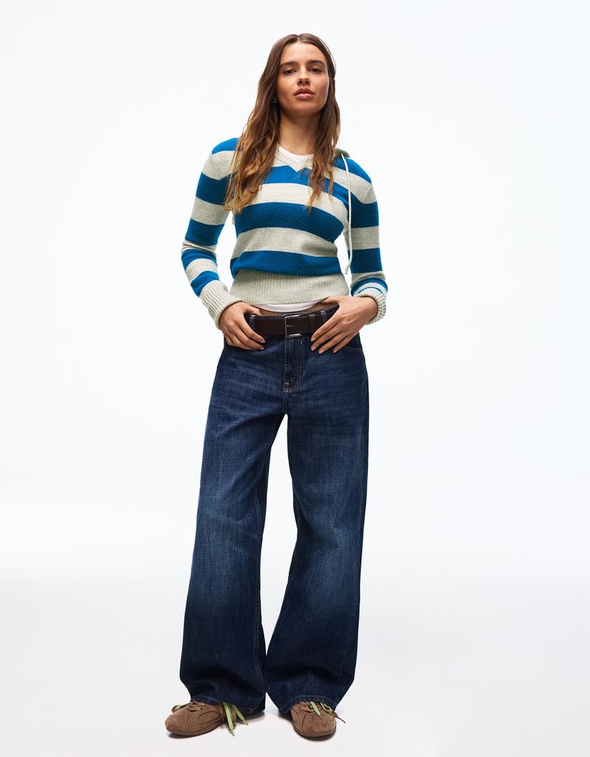 سويتر بطبعة بغطاء رأس-أزرق