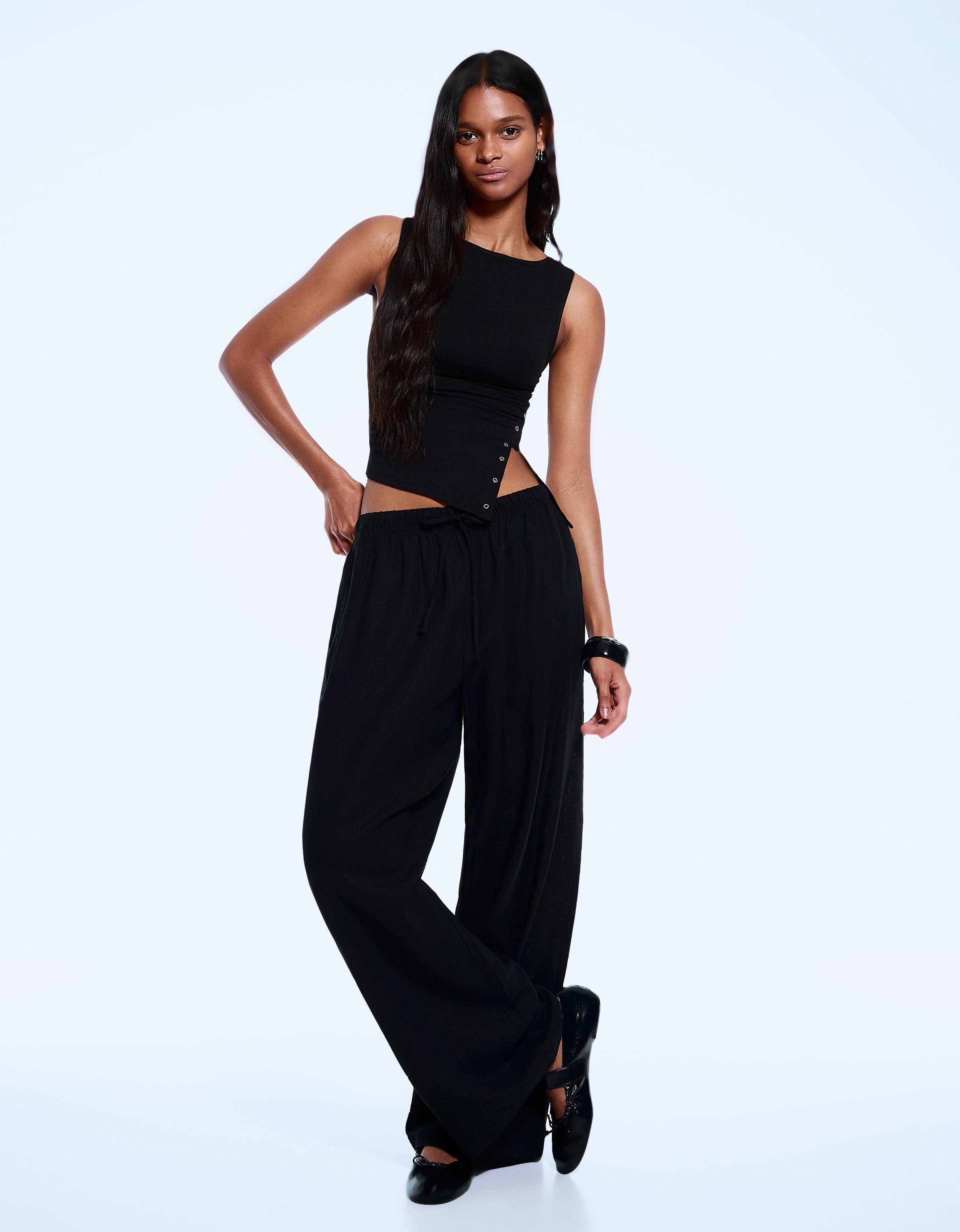 Bershka Asymmetrisches Tanktop Mit Nieten Damen S Schwarz