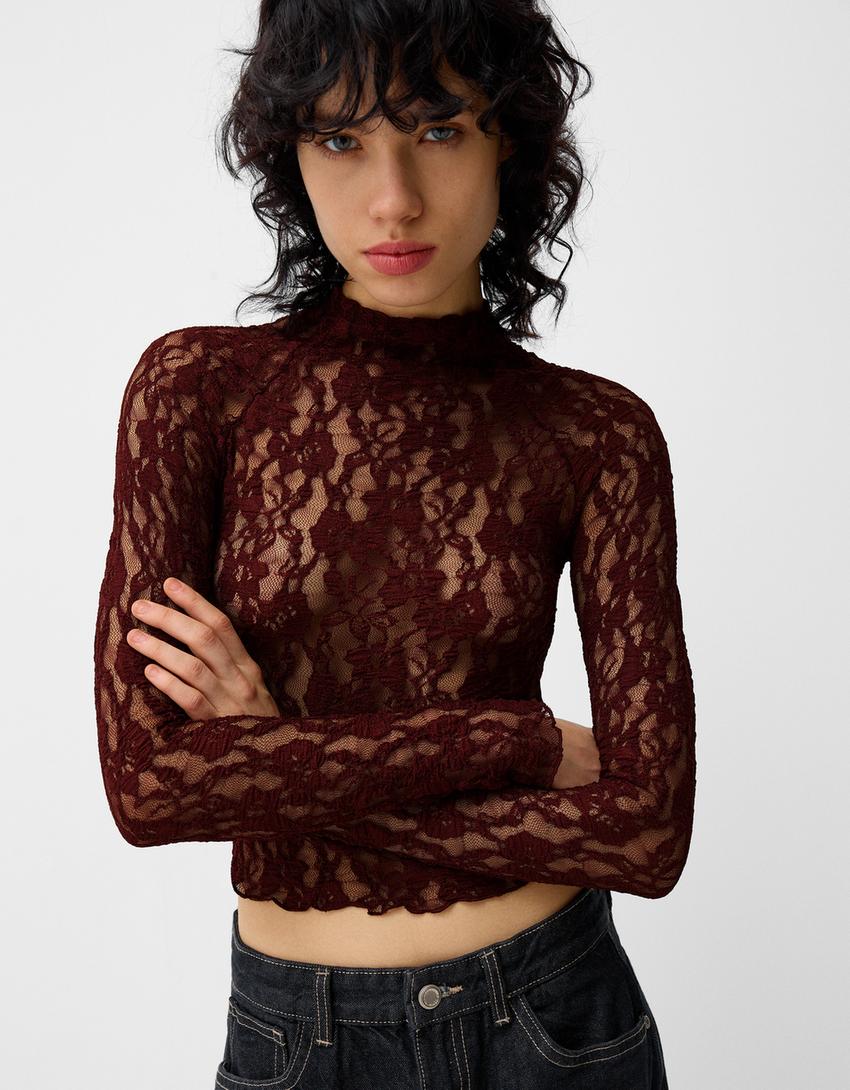 Blonde lace high neck long sleeve T-shirt - Women | Bershka