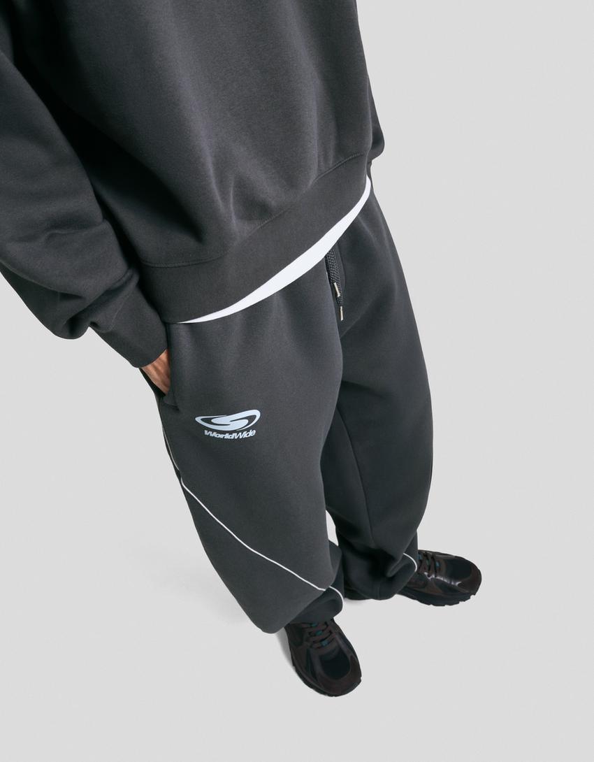 Sweatshirt and sweatpants set-Sweatshirt and sweatpants set