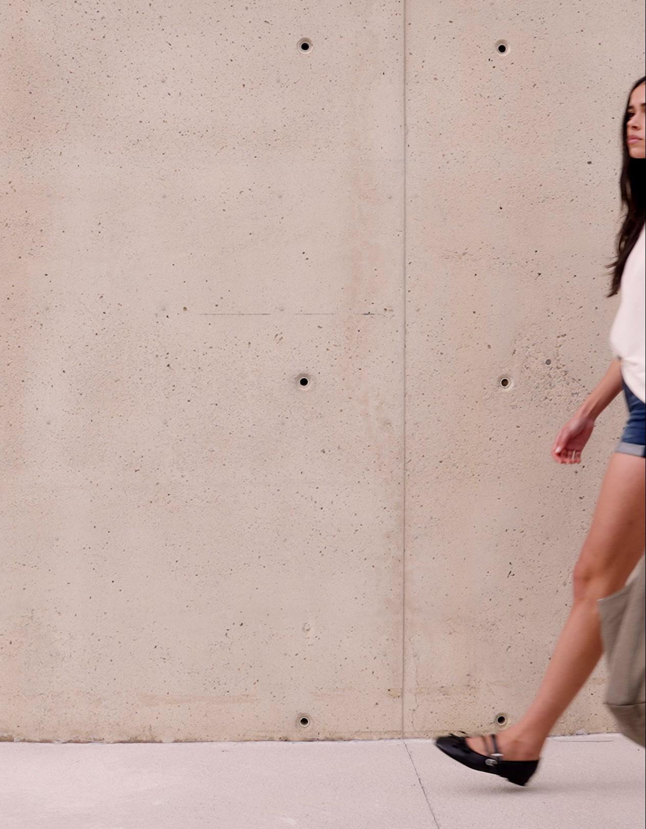 Katlanabilir paçalı denim şort - Görsel 97