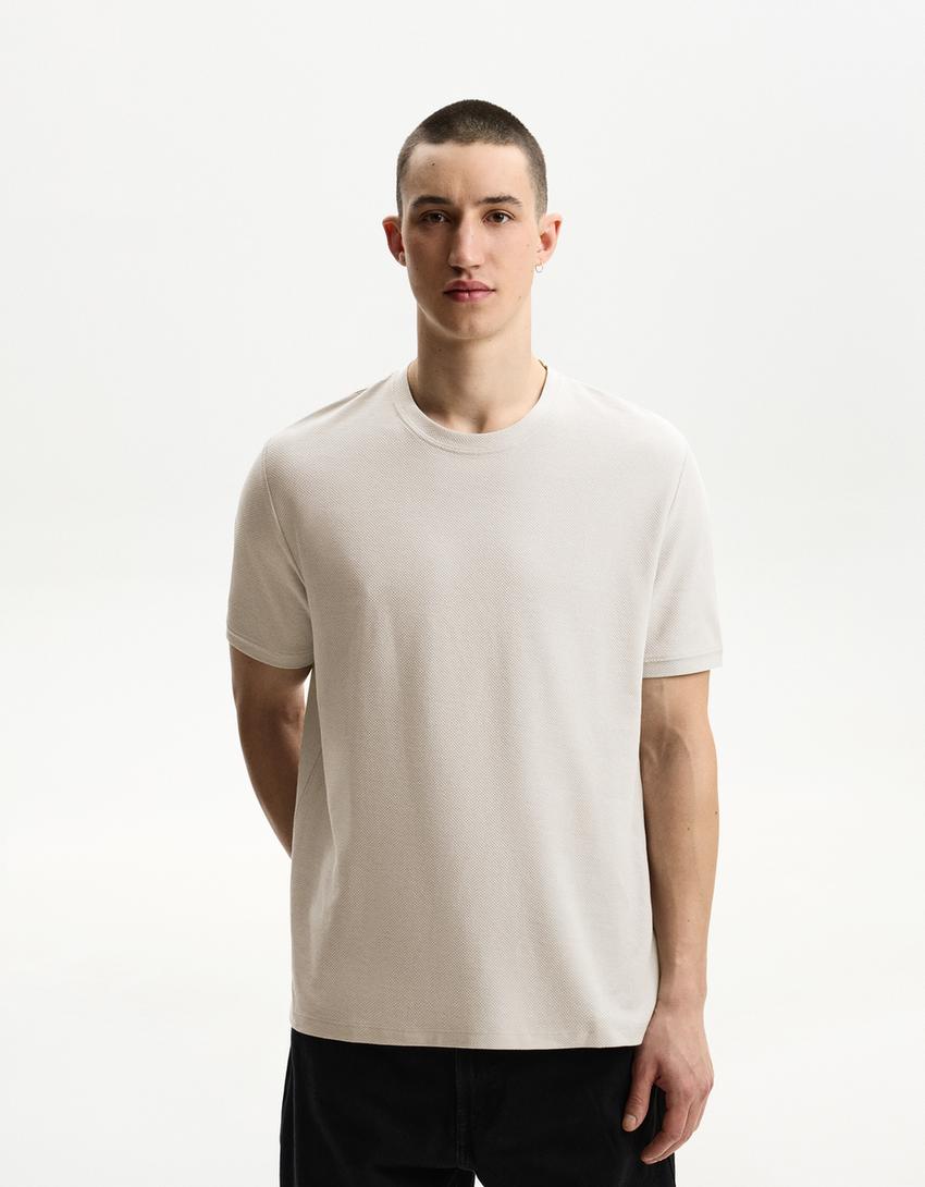 Textured short sleeve T-shirt-Stone
