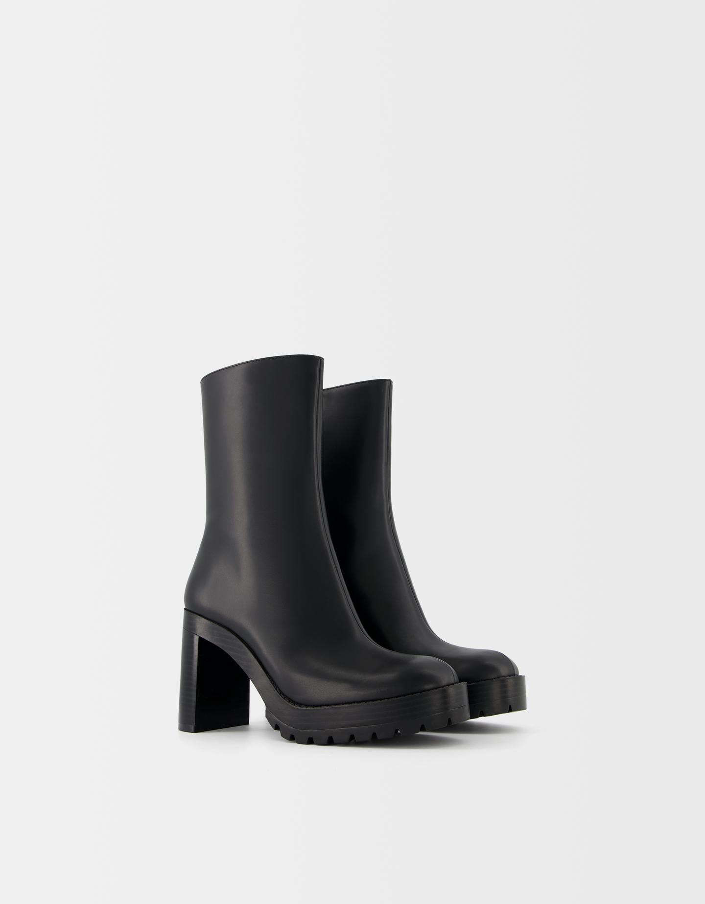 Bershka Absatzstiefeletten Mit Profilsohle Damen 40 Schwarz