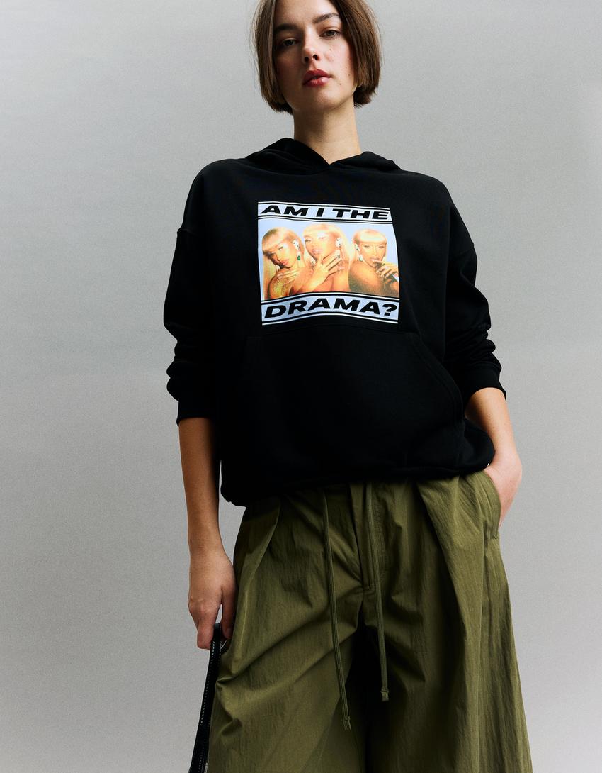 Cardi B baskılı kapüşonlu sweatshirt-Siyah