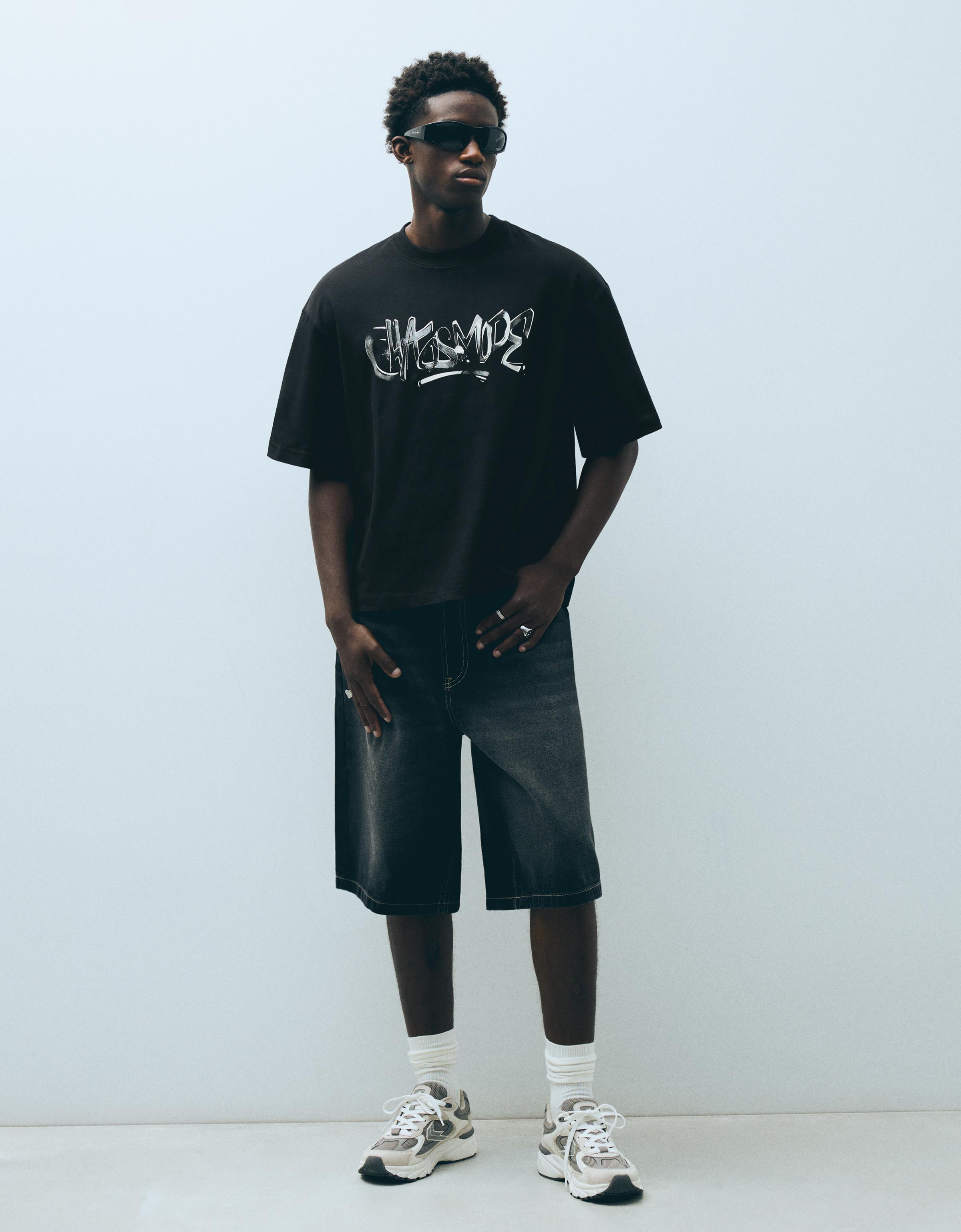 Boxy-fit printed T-shirt — Black