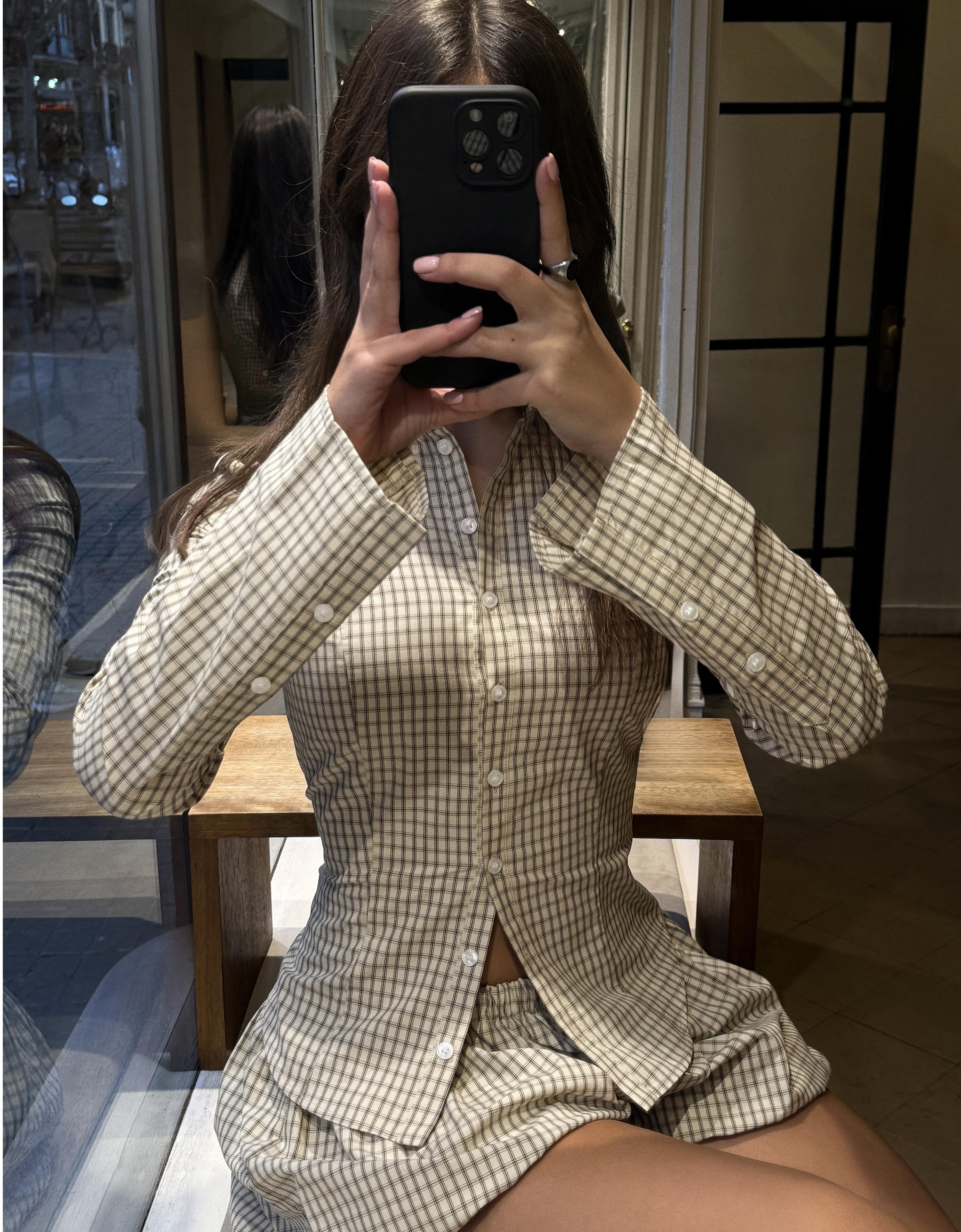 Bershka Figurbetonte Bluse Mit Trompetenärmeln Damen Xs Sandfarbe