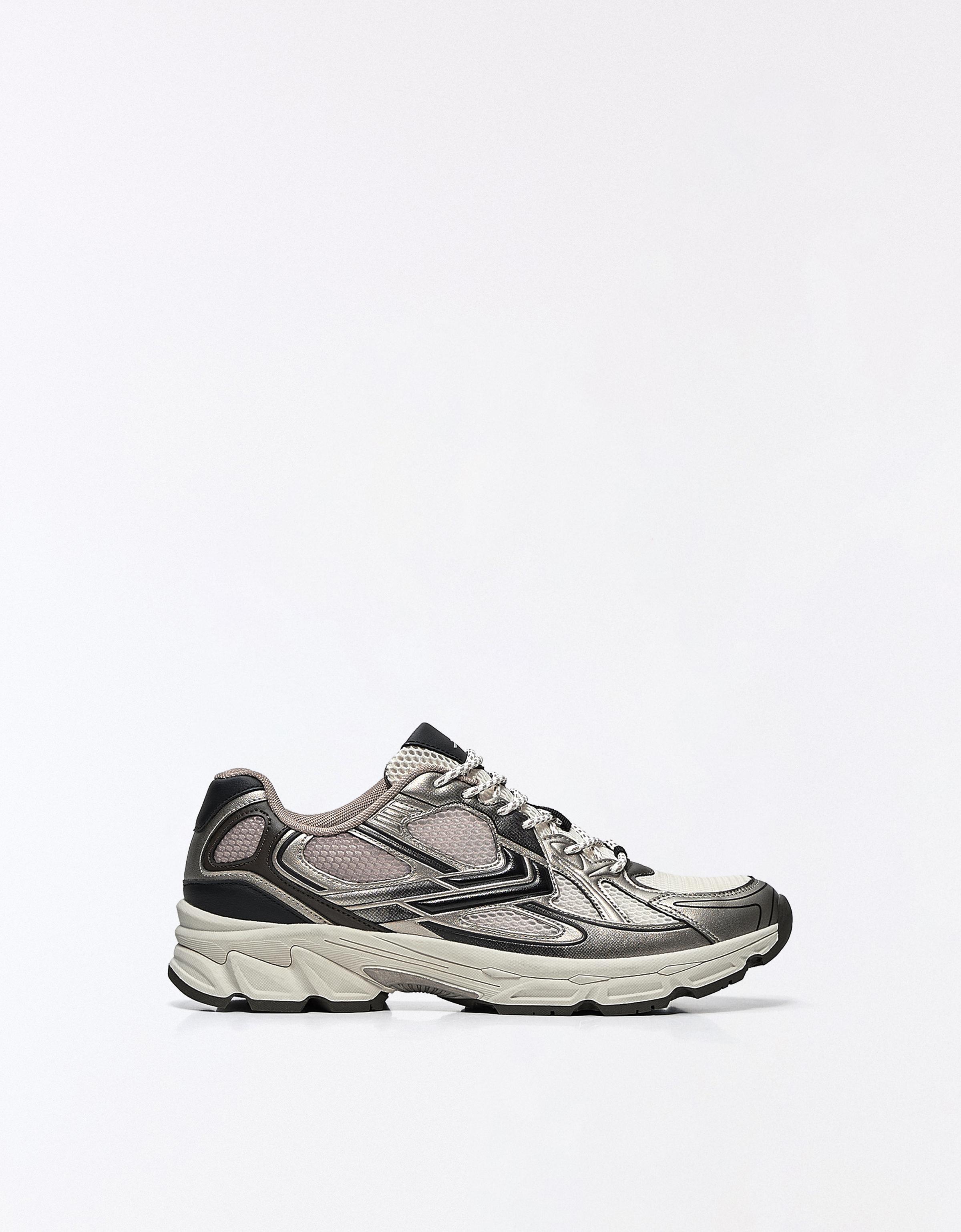MULTI-PIECE TRAINERS — Brown