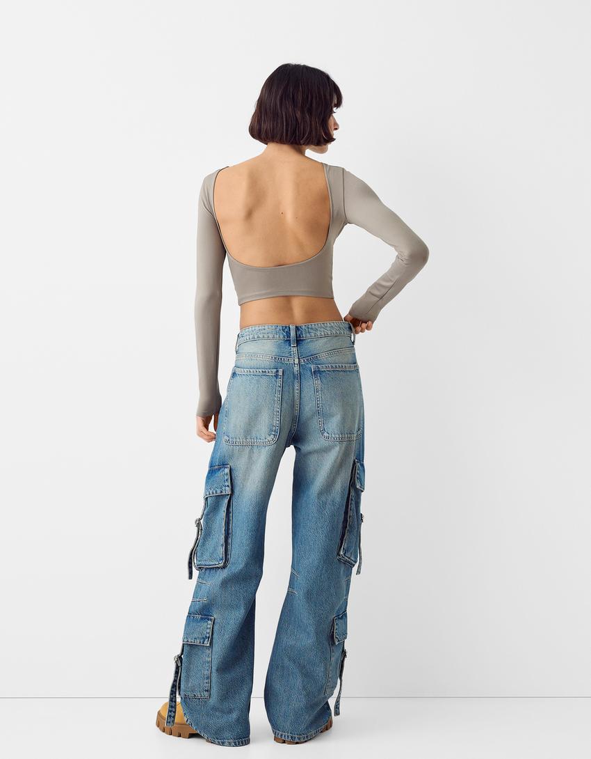 Long sleeve T-shirt with an open back-Camel