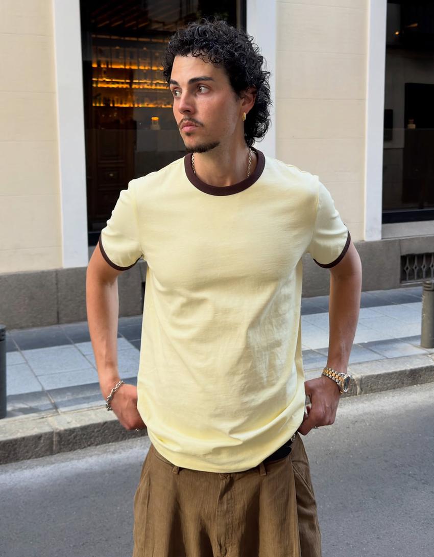 T-shirt muscle fit rib contrasté-Jaune