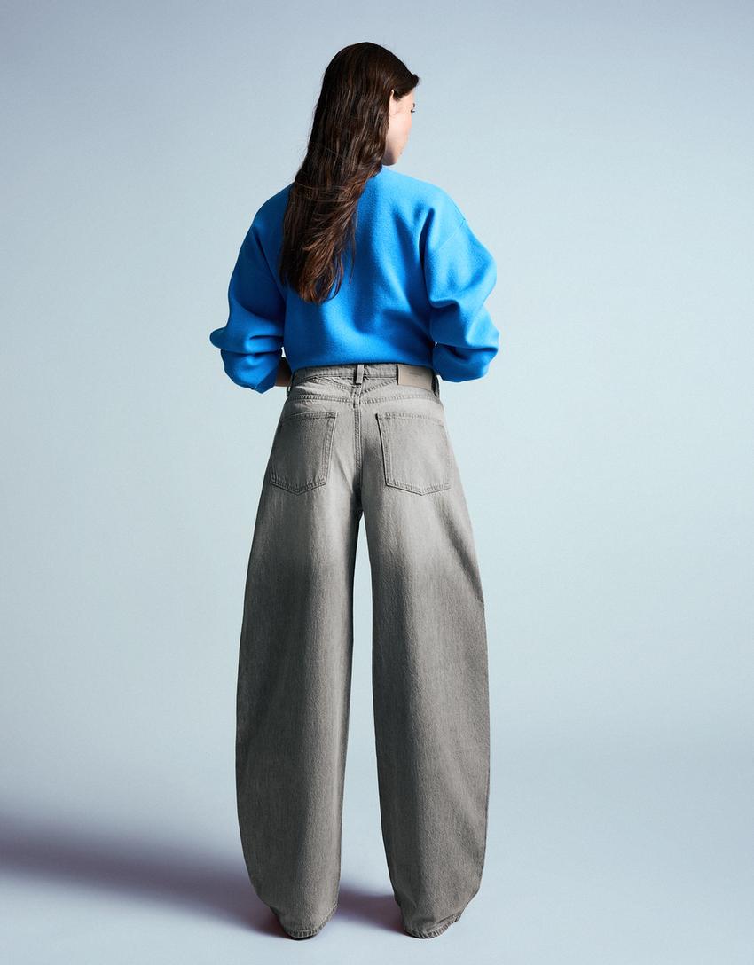 Jeans barrel tiro alto-Gris