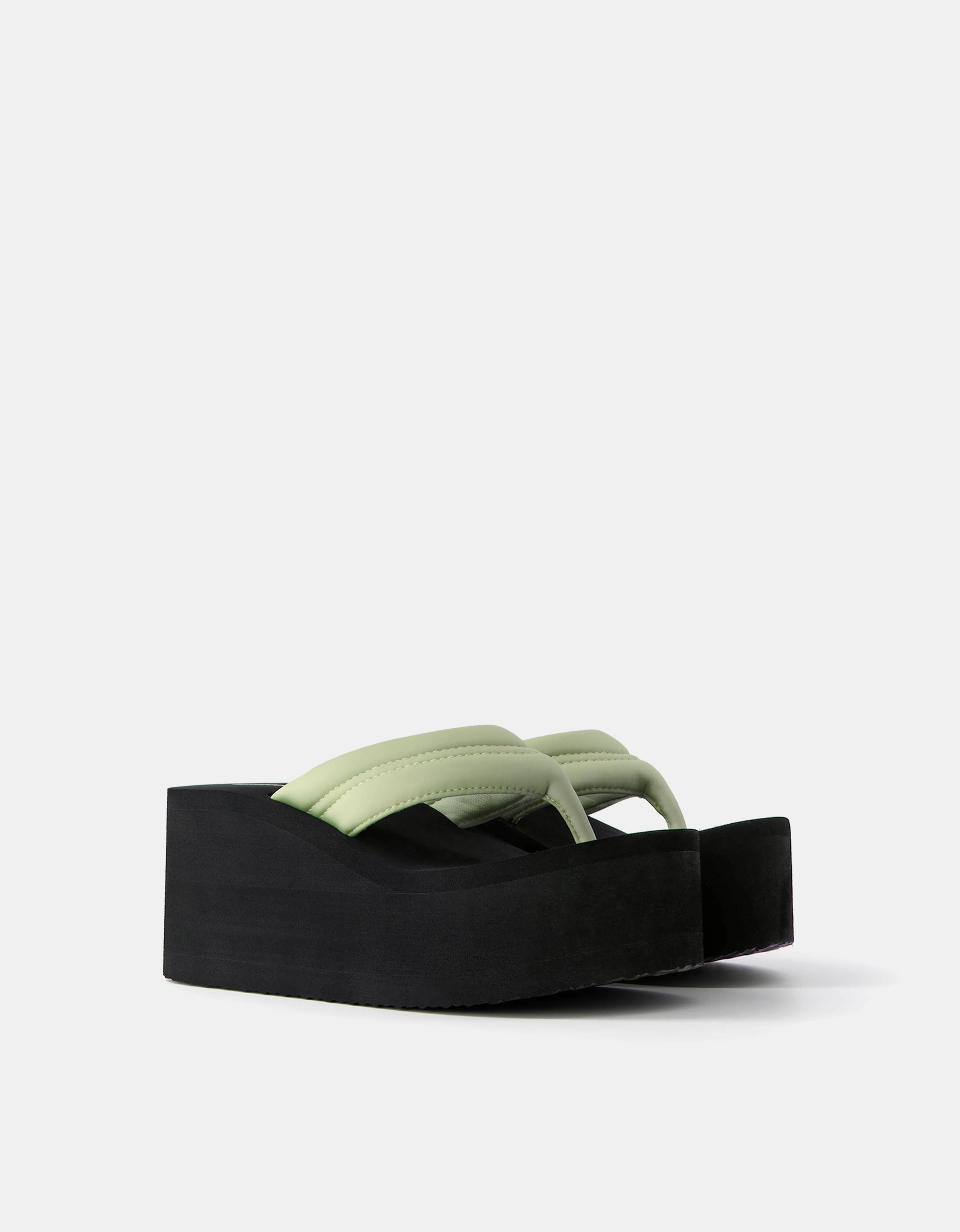 Bershka Gesteppte Plateau-Sandalen Damen 41 Grün