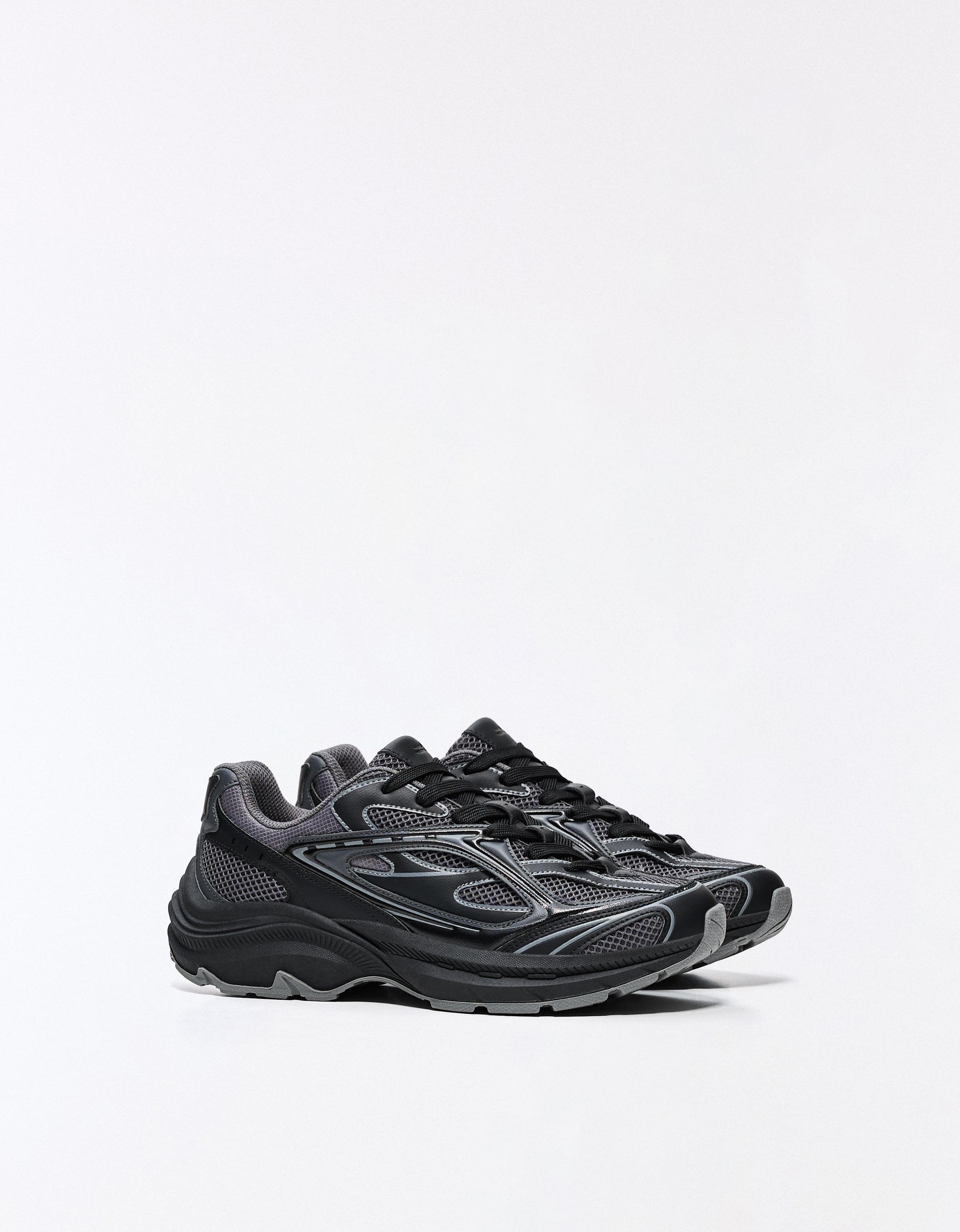 Chunky sole trainers — BLACK