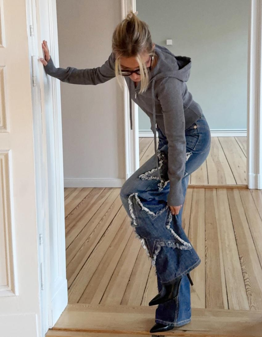 Baggy jeans with star embroidery-Blue