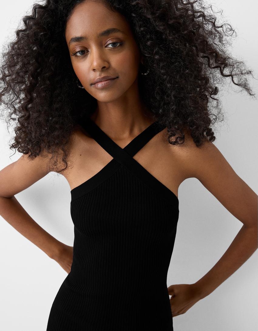 فستان متوسط الطول برقبة مثلثة-أسود-3