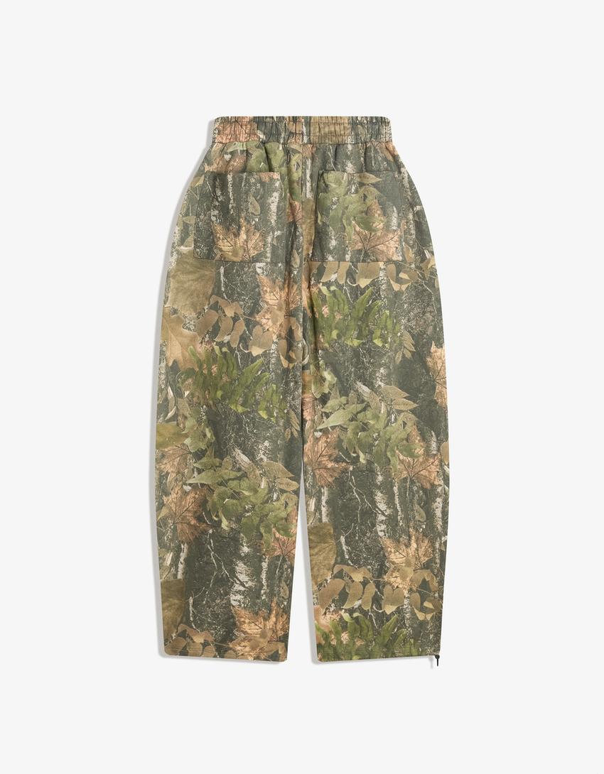 Balloon fit printed trousers-Green