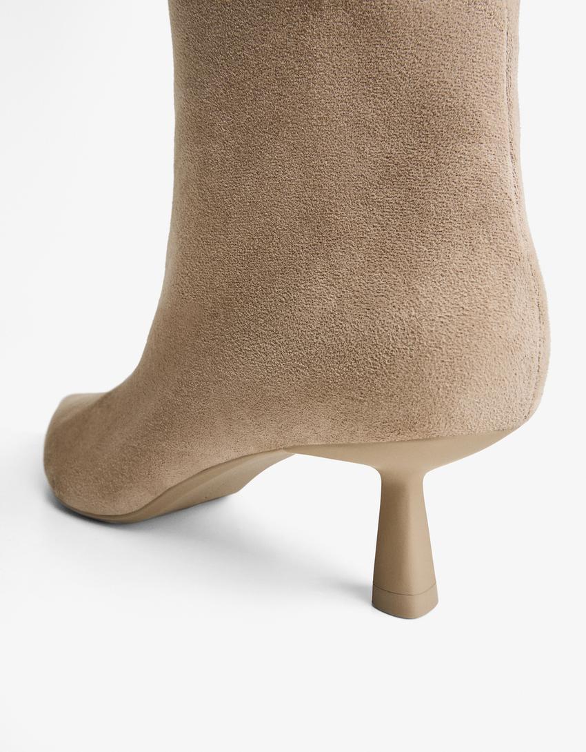 Bota tacón kitten-Taupe