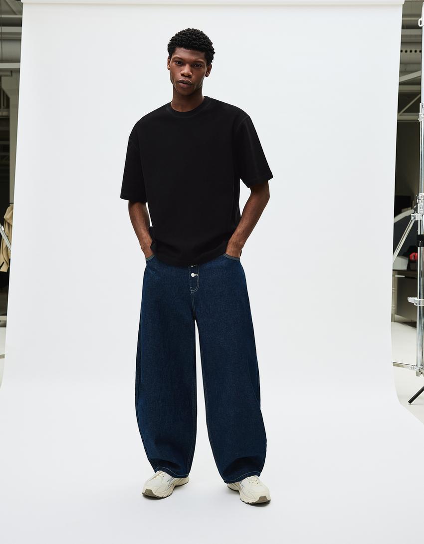 T-shirt manga curta de felpa-Preto