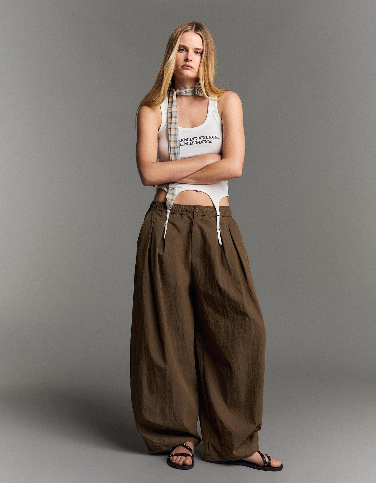 Technical cropped volume trousers — Brown