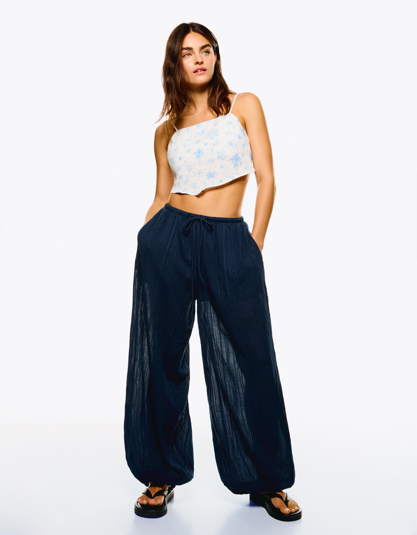 Bershka spodnie typu szarawary granatowy