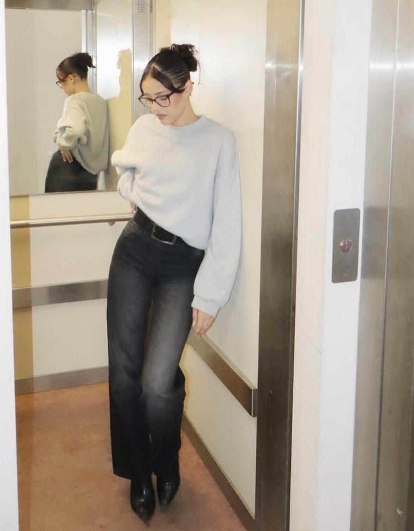 Sweatshirt oversize com bolsos-Cinza