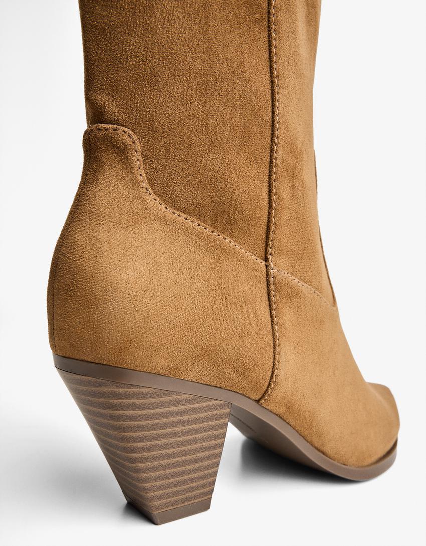 Stiefelette mit Westernabsatz-Sandfarbe