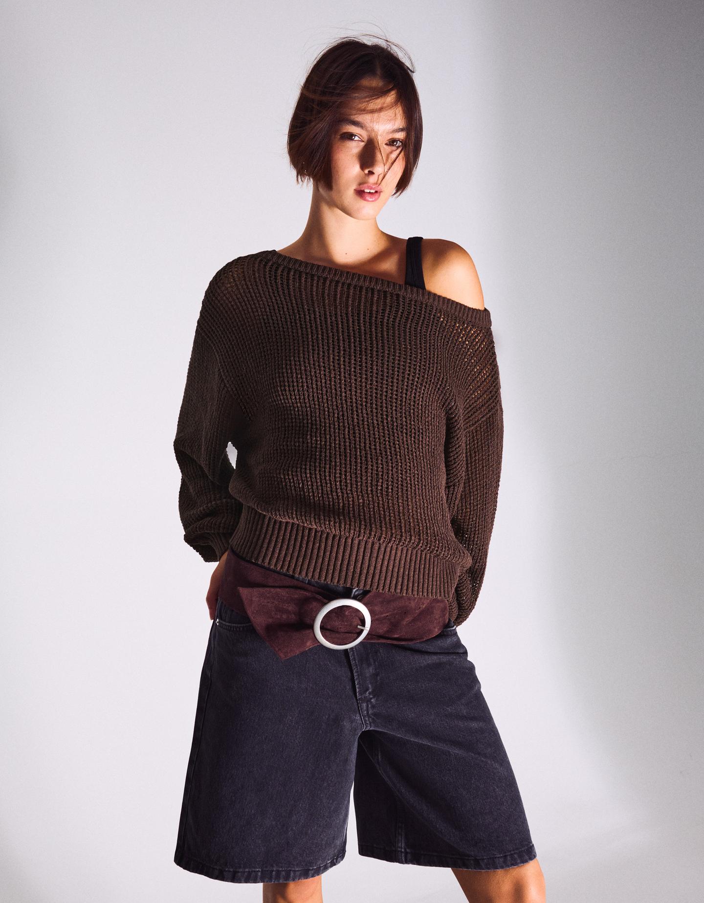 Bershka rustykalny sweter ażurowy brązowy