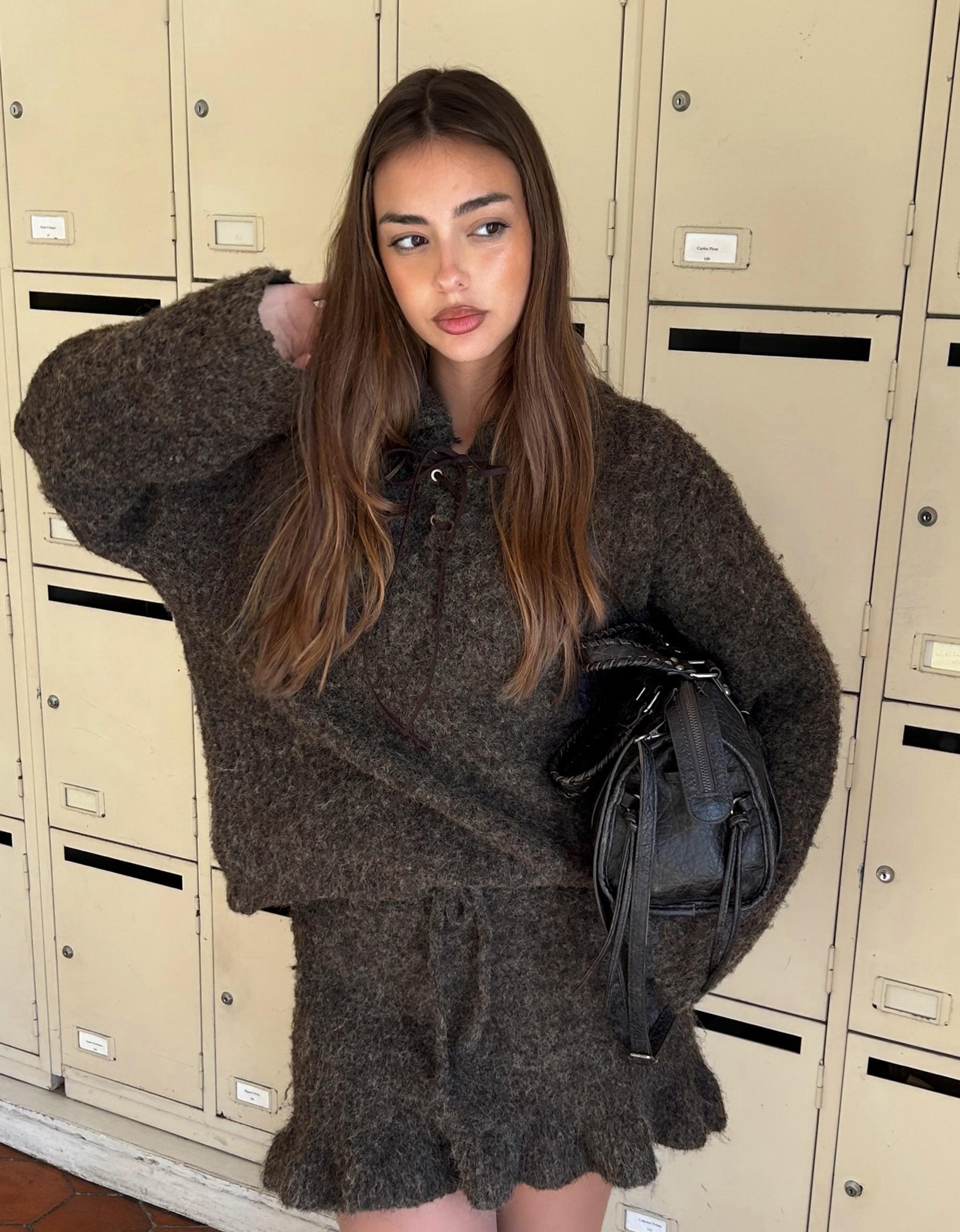 Bershka Pullover Mit Polo-Kragen In Wildlederoptik Und Schleife Damen Xs-S Braun