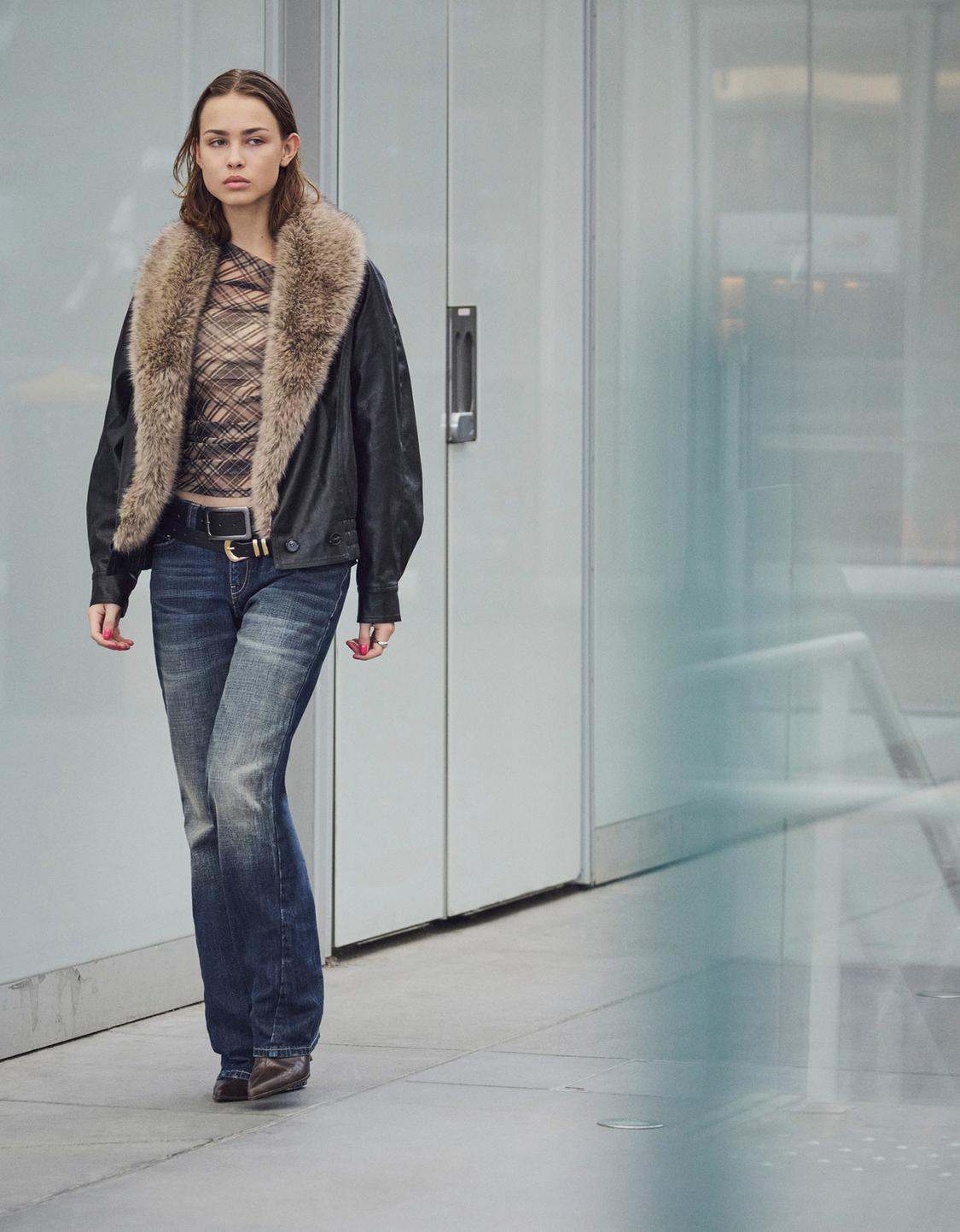 Flared baggy jeans