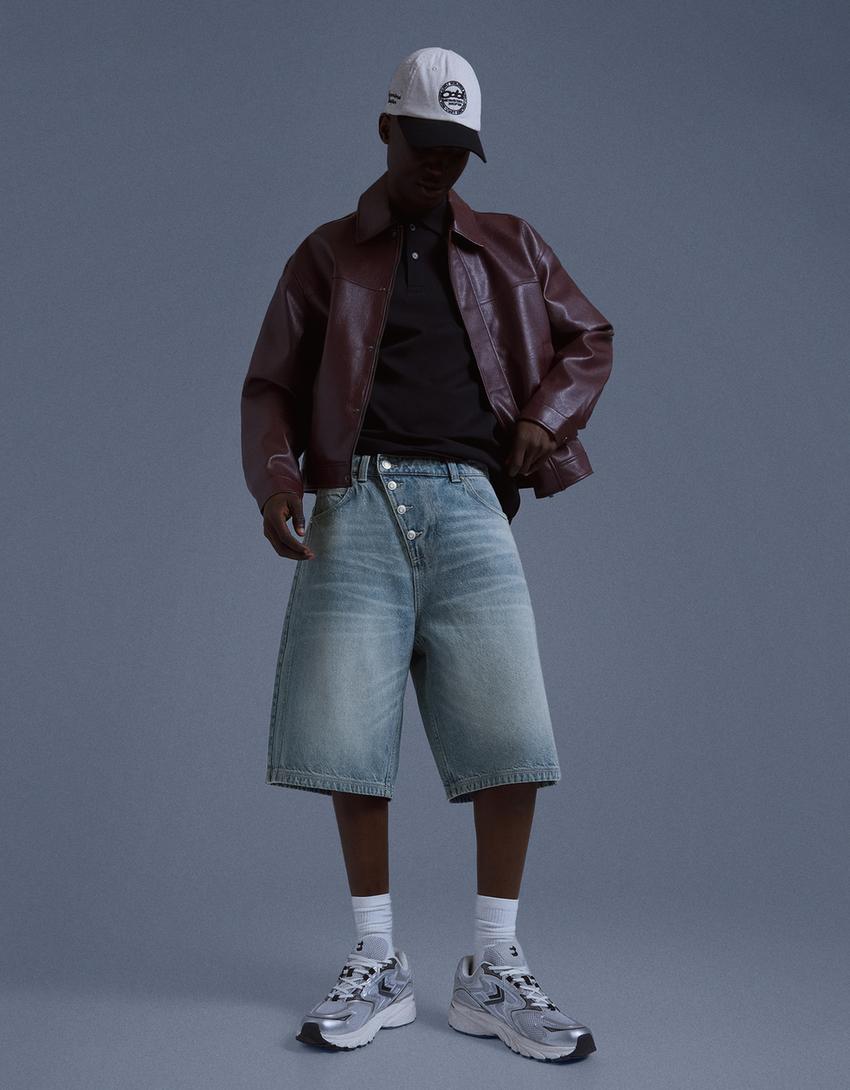 Barrel Bermuda shorts with crossover detail-Light blue