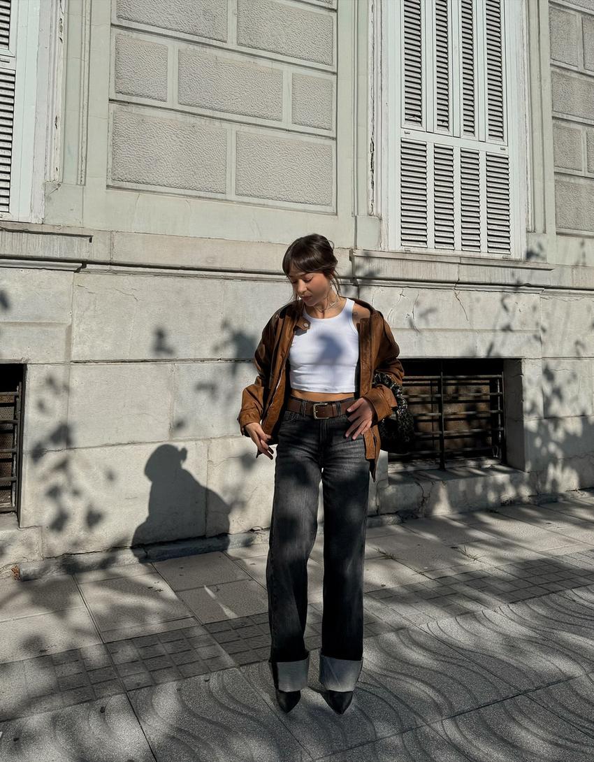 Wide-leg '90s jeans with turn-up hems Trousers BSK Teen Bershka