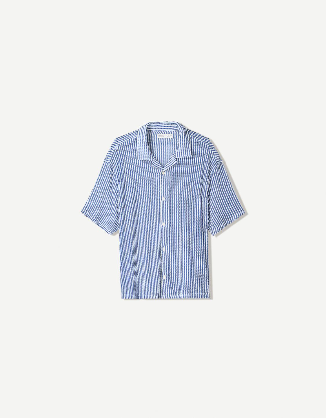 Striped short sleeve shirt