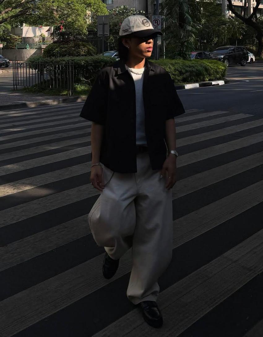 Short sleeve boxy fit shirt-Black