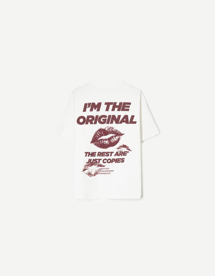 Desenli kısa kollu t-shirt