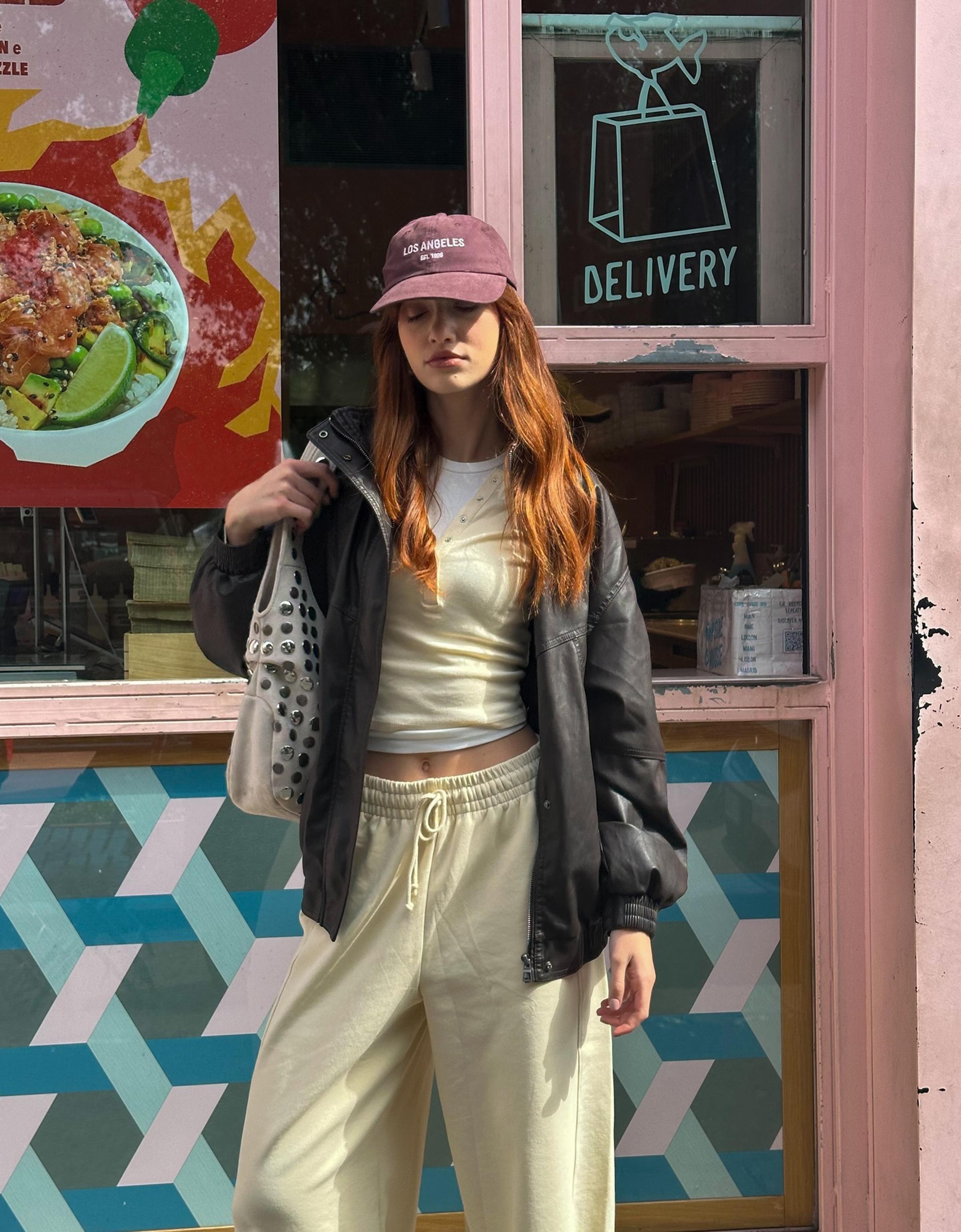 スペイン発☆Bershka♪バーシティフェイクレザージャケット スペイン Bershka♪フェイクレザーバーシティボンバージャケット