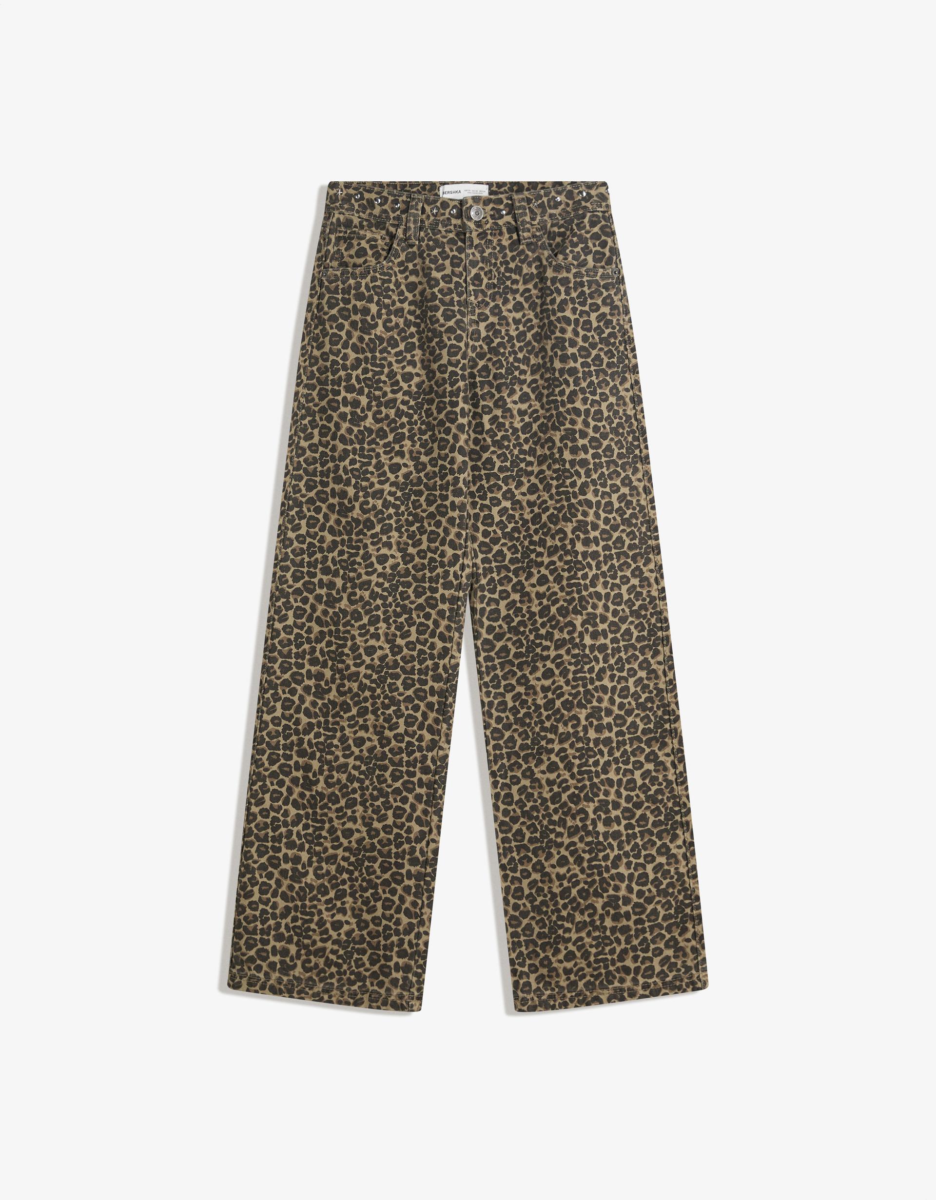 Pantalón straight tachas animal print