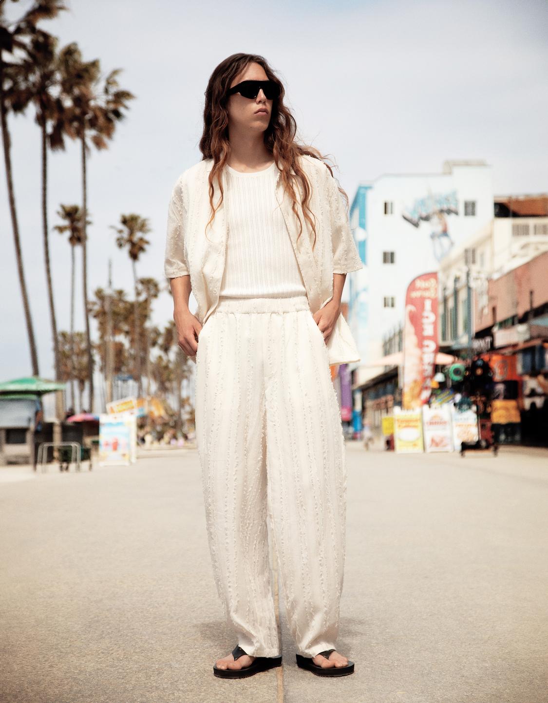 Textured wide-leg trousers