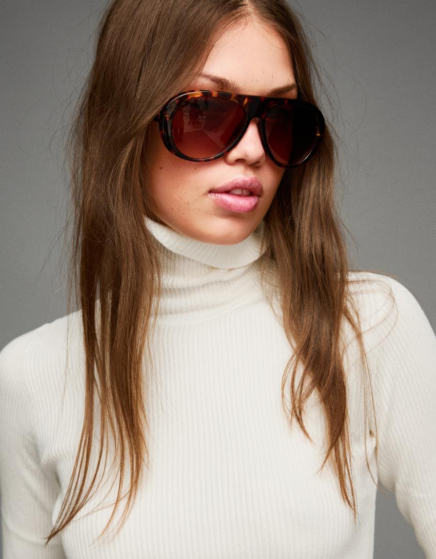 Sweater van ribstof met hoge kraag-Wit