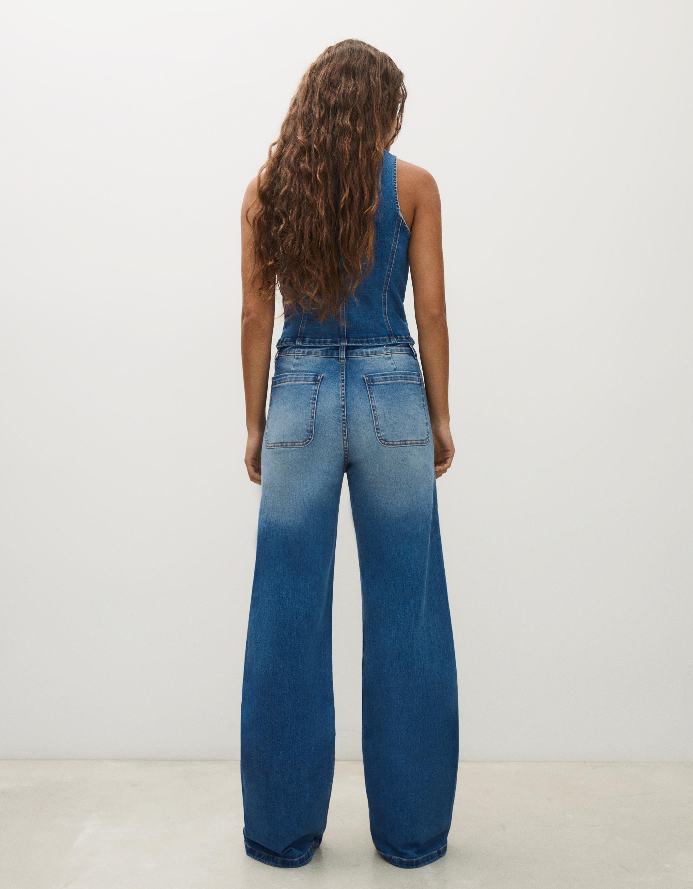 Wide-leg jeans with button detail — Light blue
