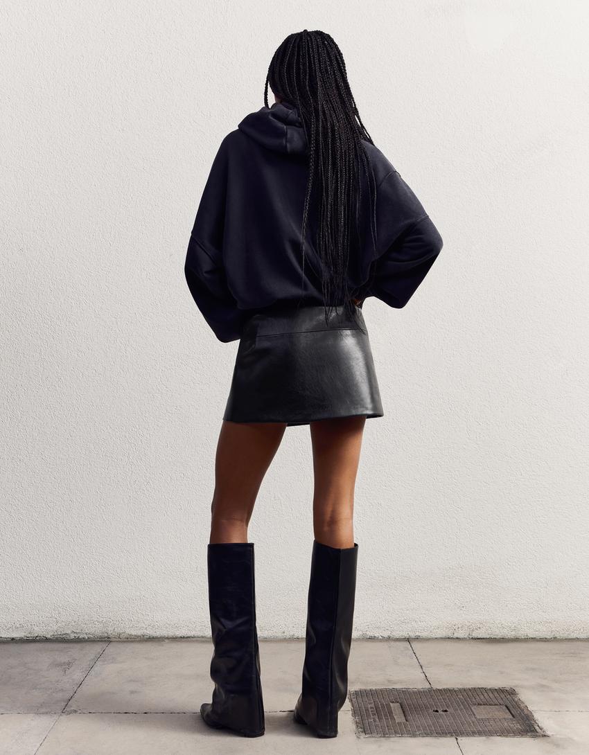 Falda mini efecto piel-Negro-1