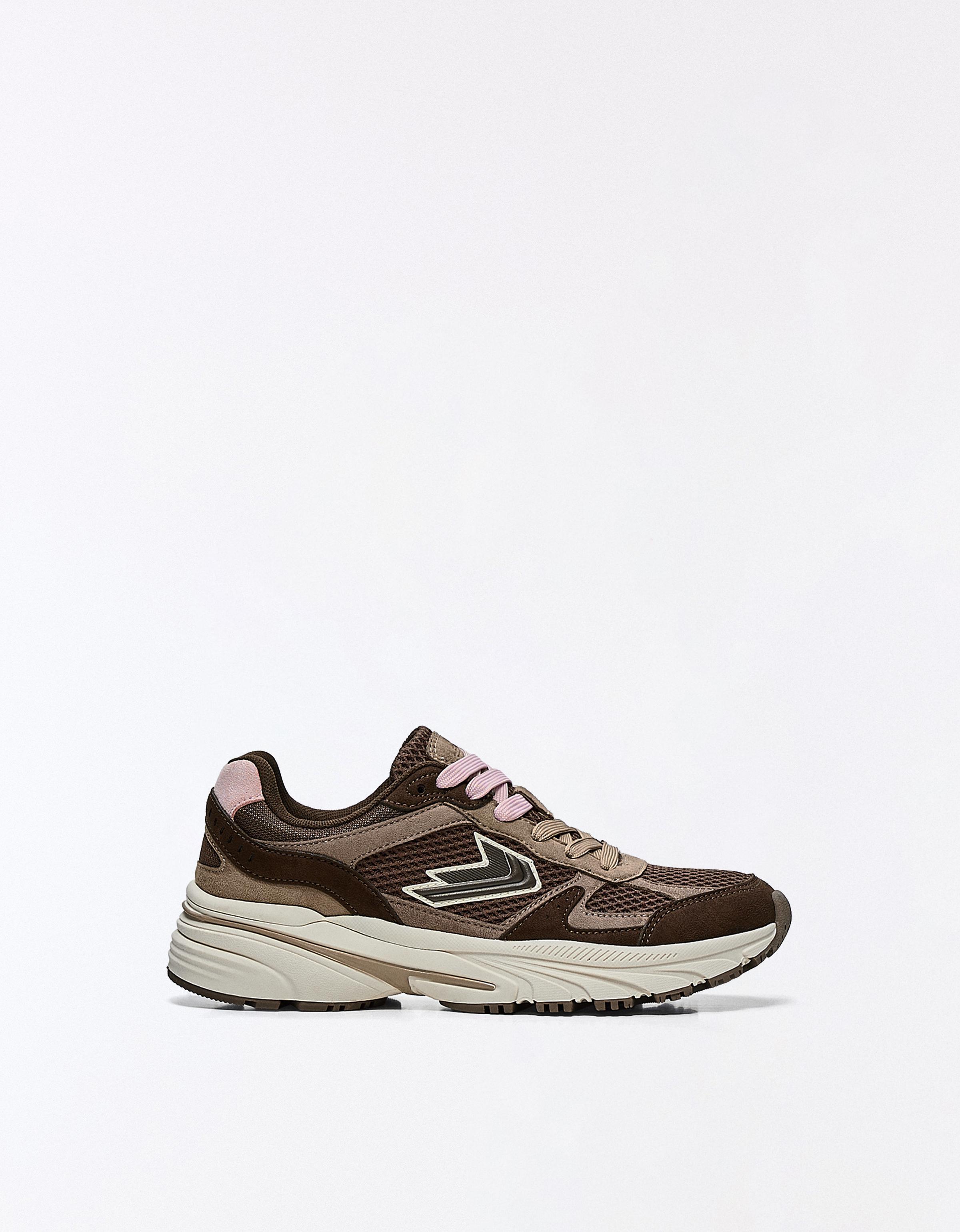 Multi-piece trainers — Brown