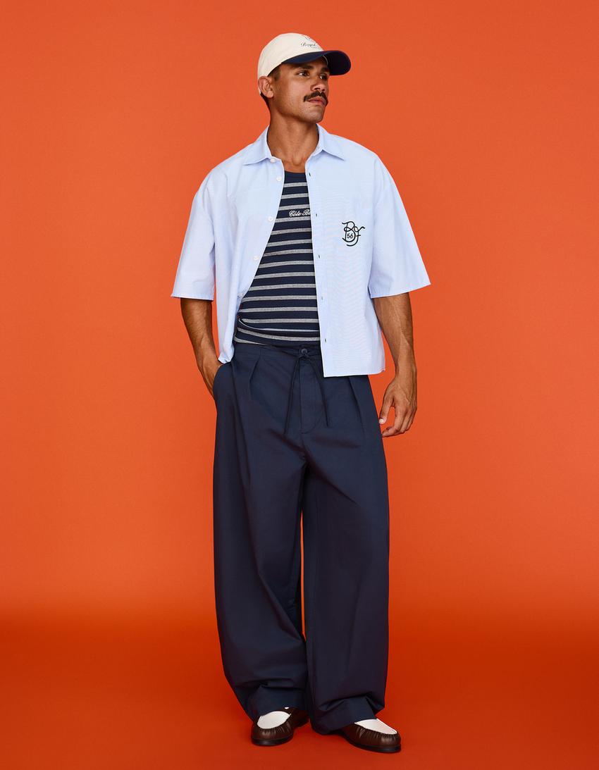 Camisa manga curta oversize bordado-Azul claro